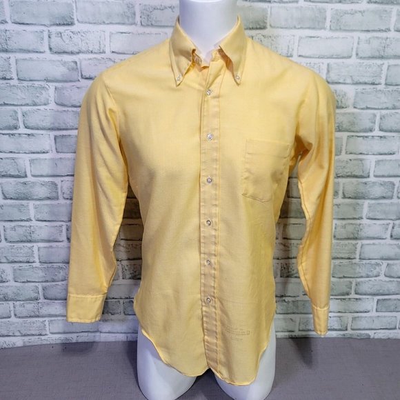 Vintage 60s 70s Mens 15.5/34 Yellow Knit Polyester Button Up Long Sleeve Shirt - Picture 1 of 6